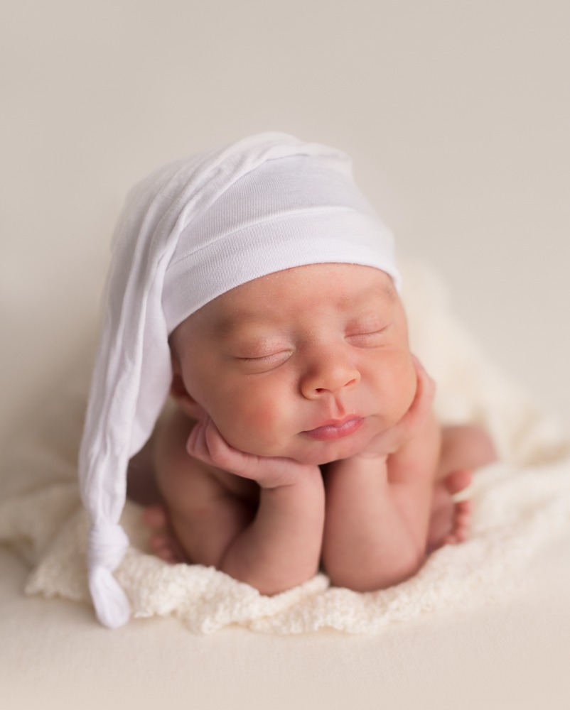newborn photographers in regina