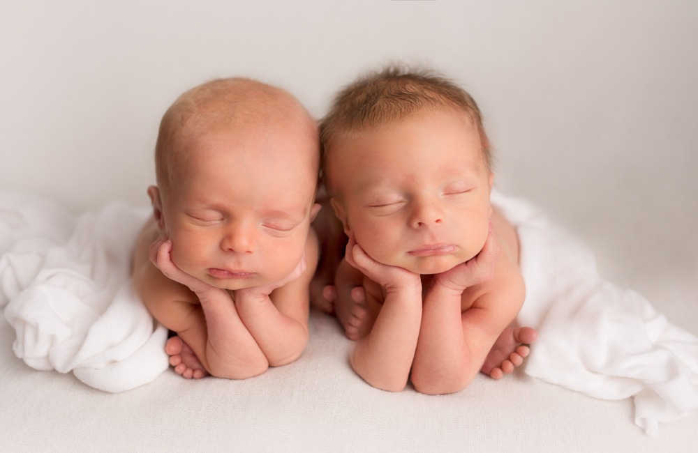 Twins! {Manhattan Twin Newborn Photographer}- UWS, Manhattan » Photography  by Asiya- NJ Newborn Photography