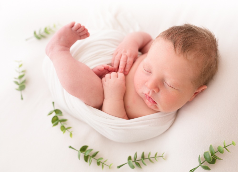 white newborn photos